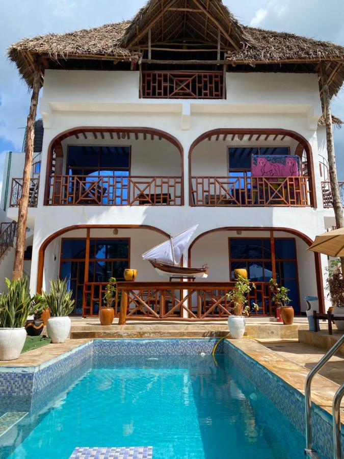 Utulivu Bungalow นูงวี ภายนอก รูปภาพ