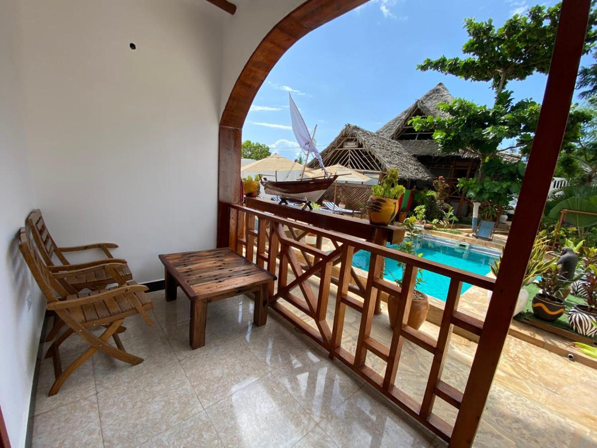 Utulivu Bungalow นูงวี ภายนอก รูปภาพ